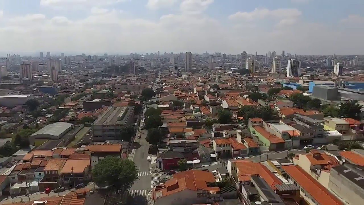 Construção de telhados na Vila Formosa. Vamos até voce para orçar sem compromisso.